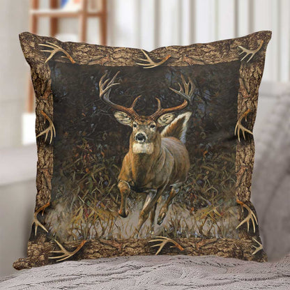 Wild Life - Hunting Throw Pillow