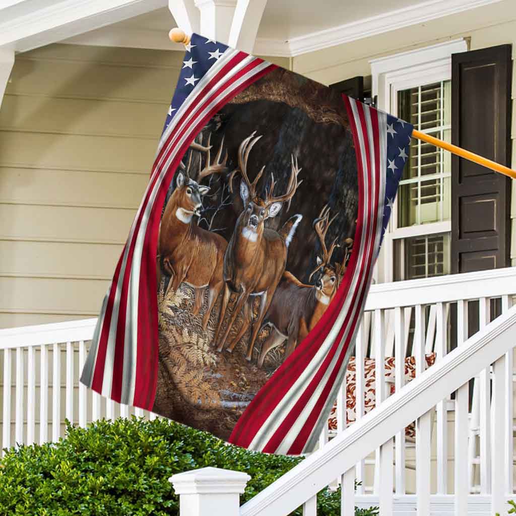 Love Hunting - Garden Flag