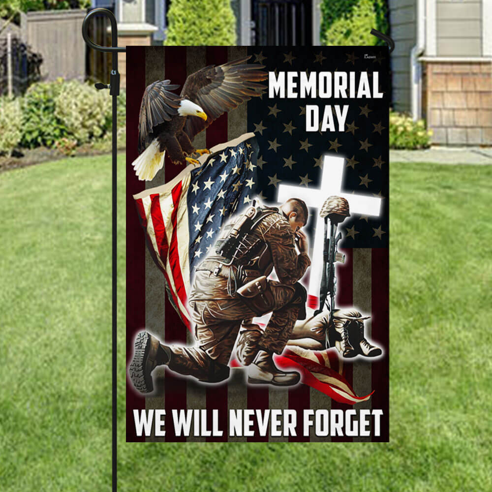 Memorial Day. Remember and Honor Veteran American Eagle Flag TPT776F
