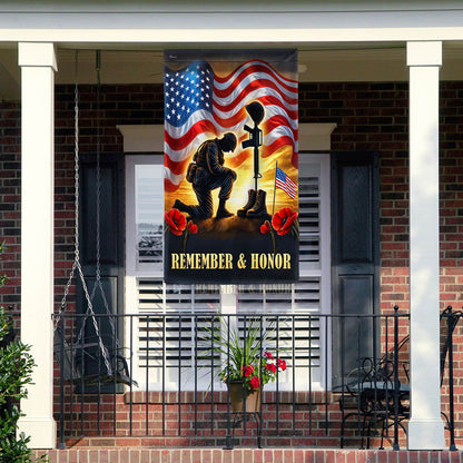 Memorial Day Remember & Honor Kneeling Solider American Flag MLN5324TTH