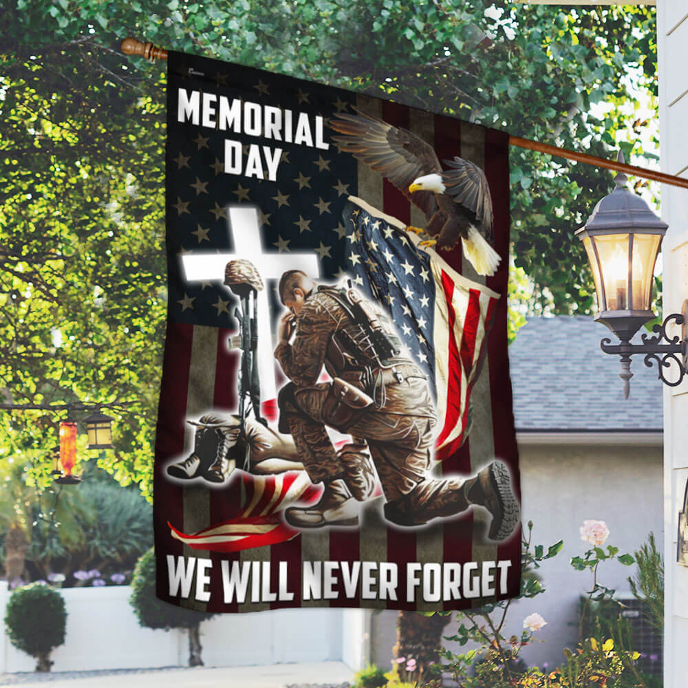 Memorial Day. Remember and Honor Veteran American Eagle Flag TPT776F