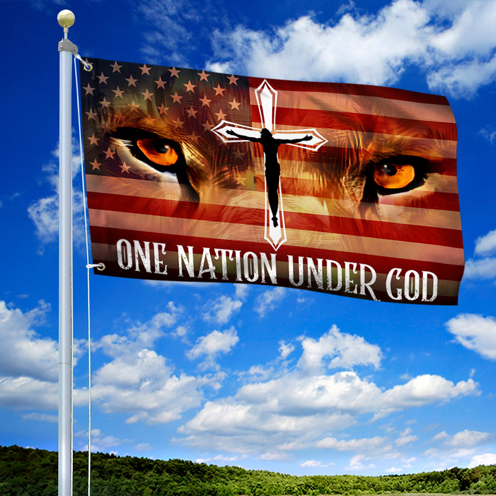 Jesus Lion Eyes Grommet Flag One Nation Under God BNT470GF