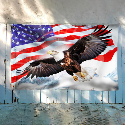 Patriotic Bald Eagle American Grommet Flag TQN1952GF